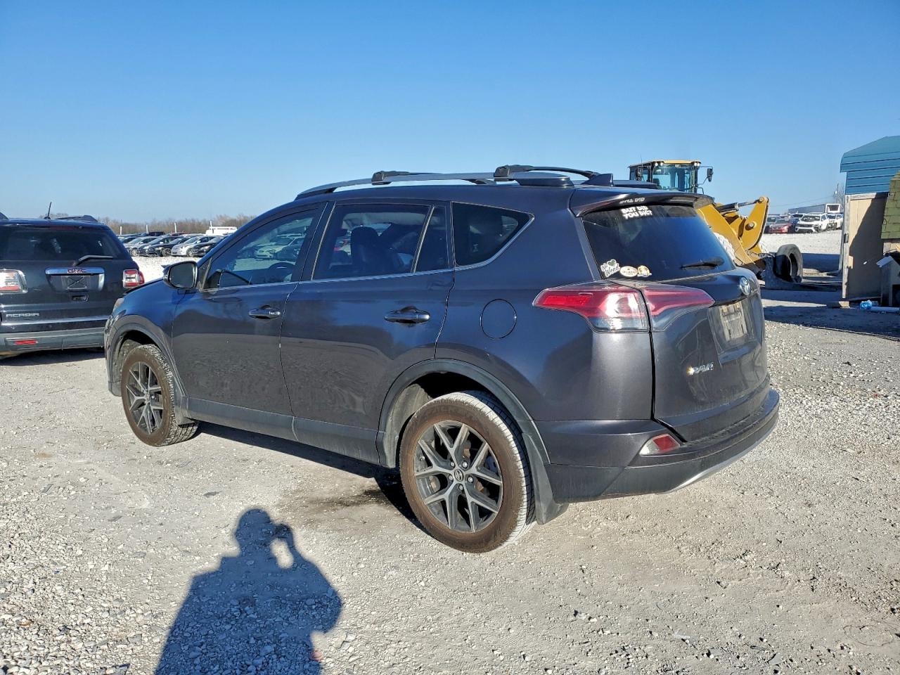 2017 TOYOTA RAV4 SE photo 2