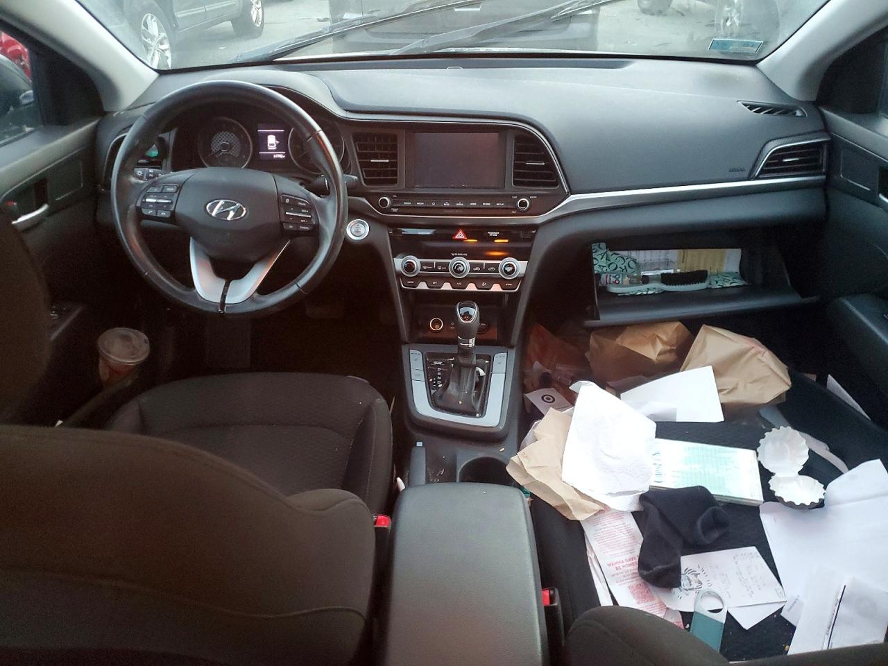 2020 HYUNDAI ELANTRA SEL photo 8