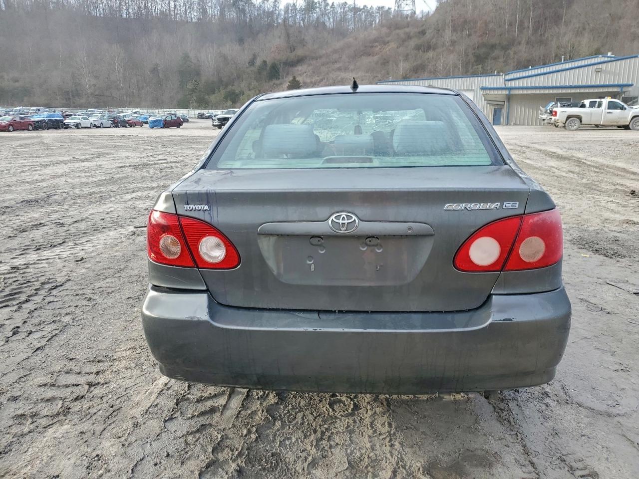 2005 TOYOTA COROLLA CE photo 6