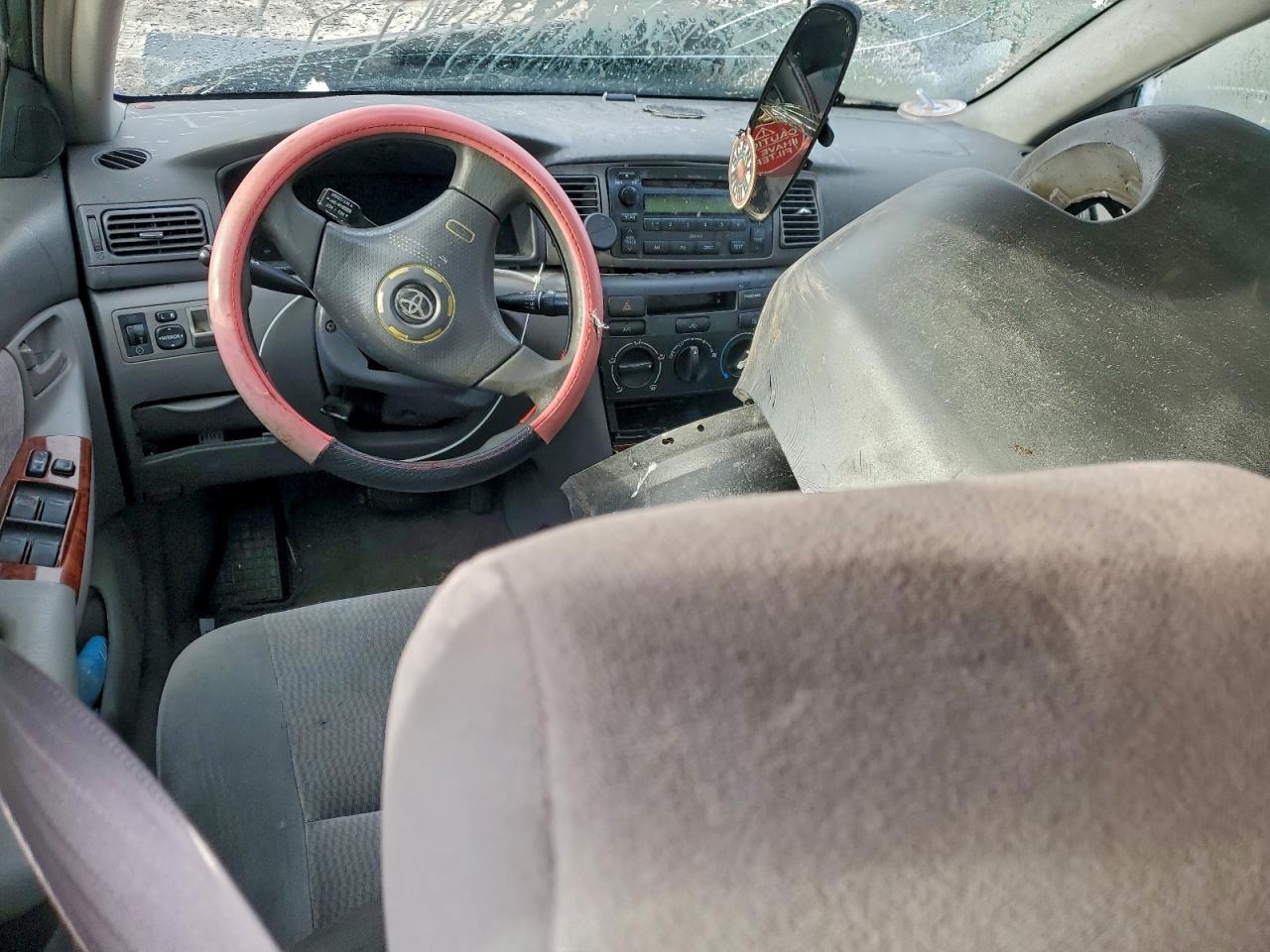 2005 TOYOTA COROLLA CE photo 8