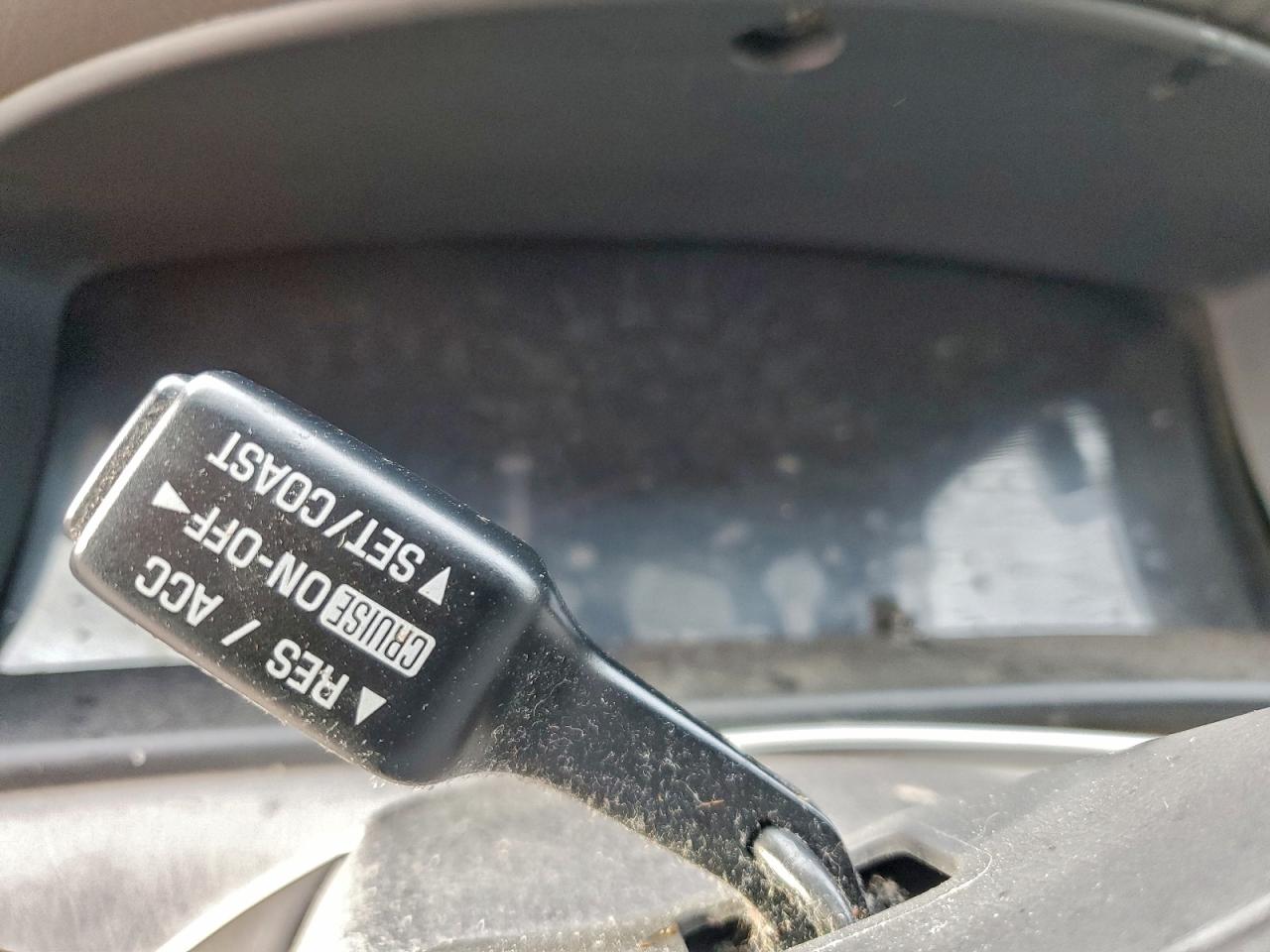 2005 TOYOTA COROLLA CE photo 9