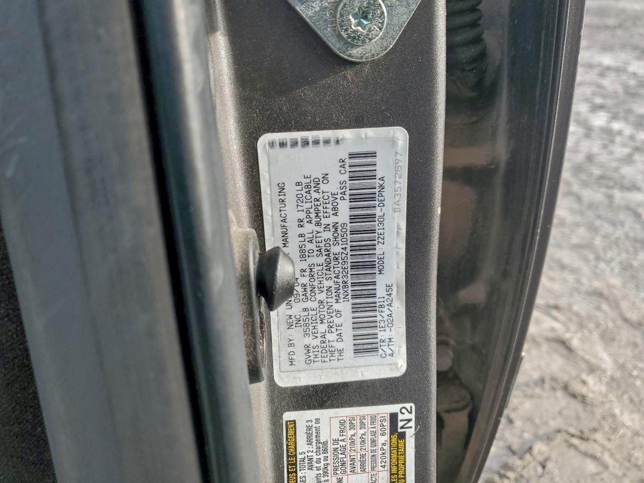 2005 TOYOTA COROLLA CE photo 12