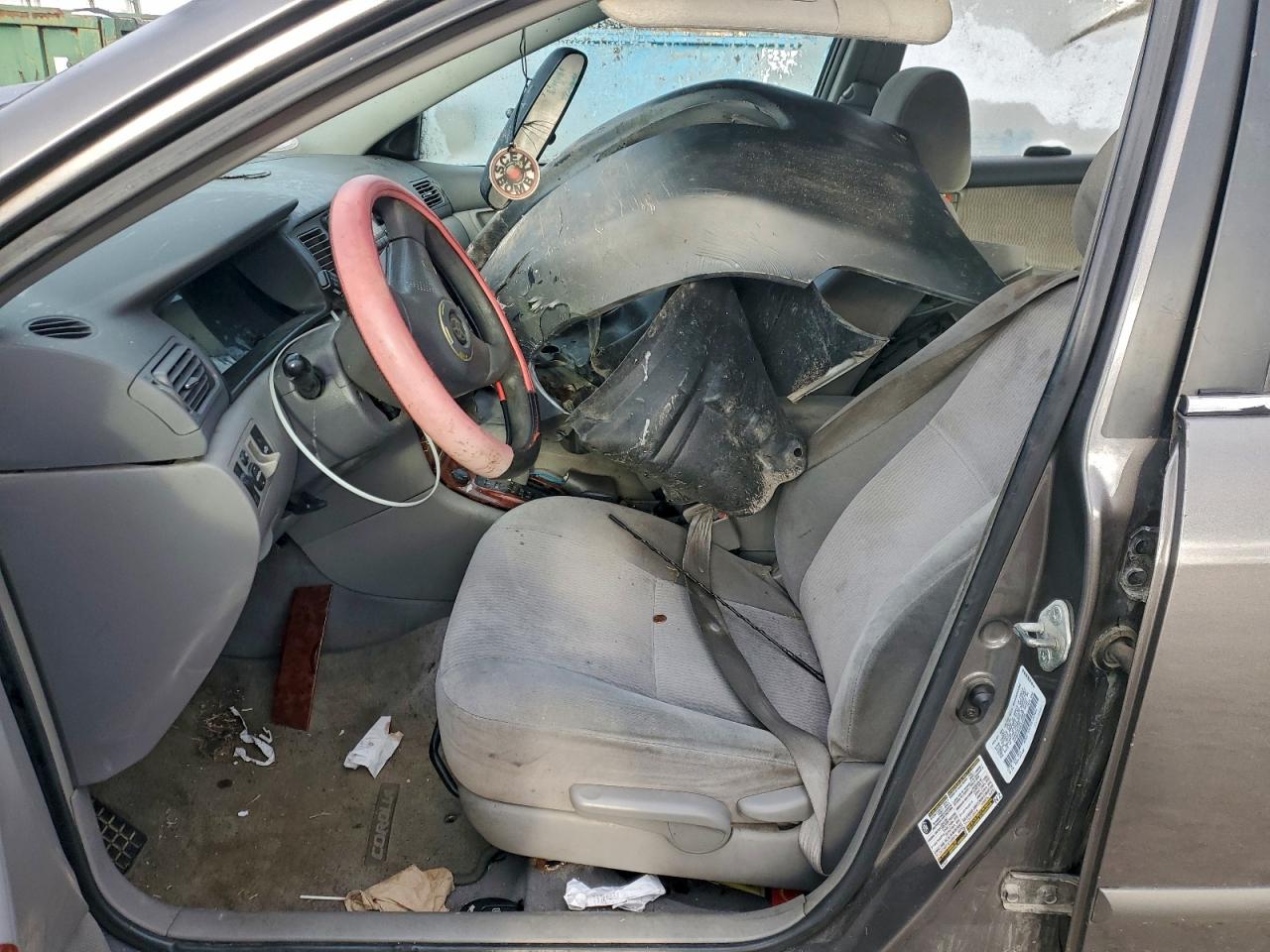 2005 TOYOTA COROLLA CE photo 7