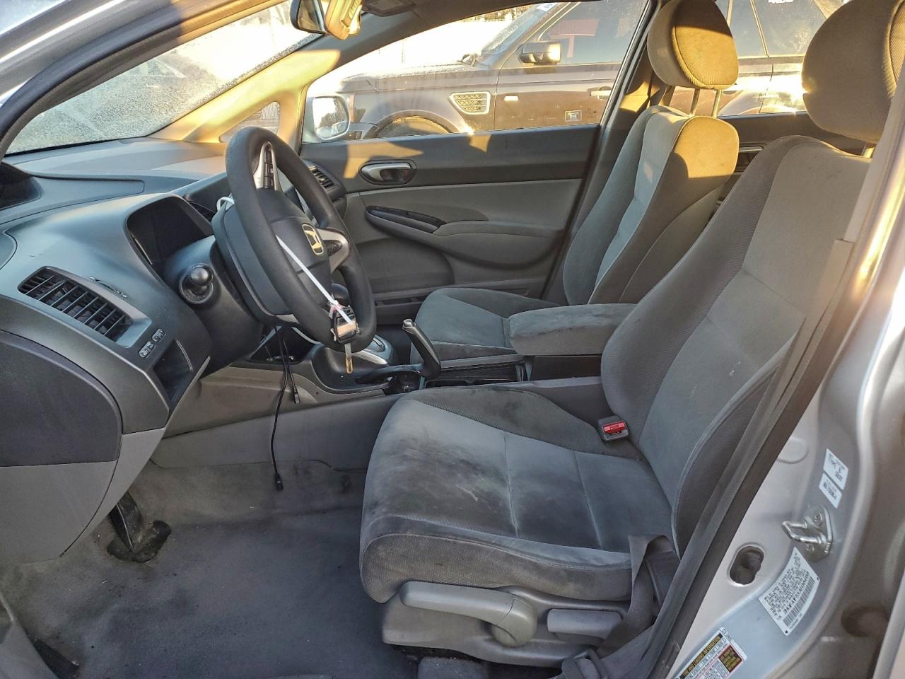 2010 HONDA CIVIC LX photo 7