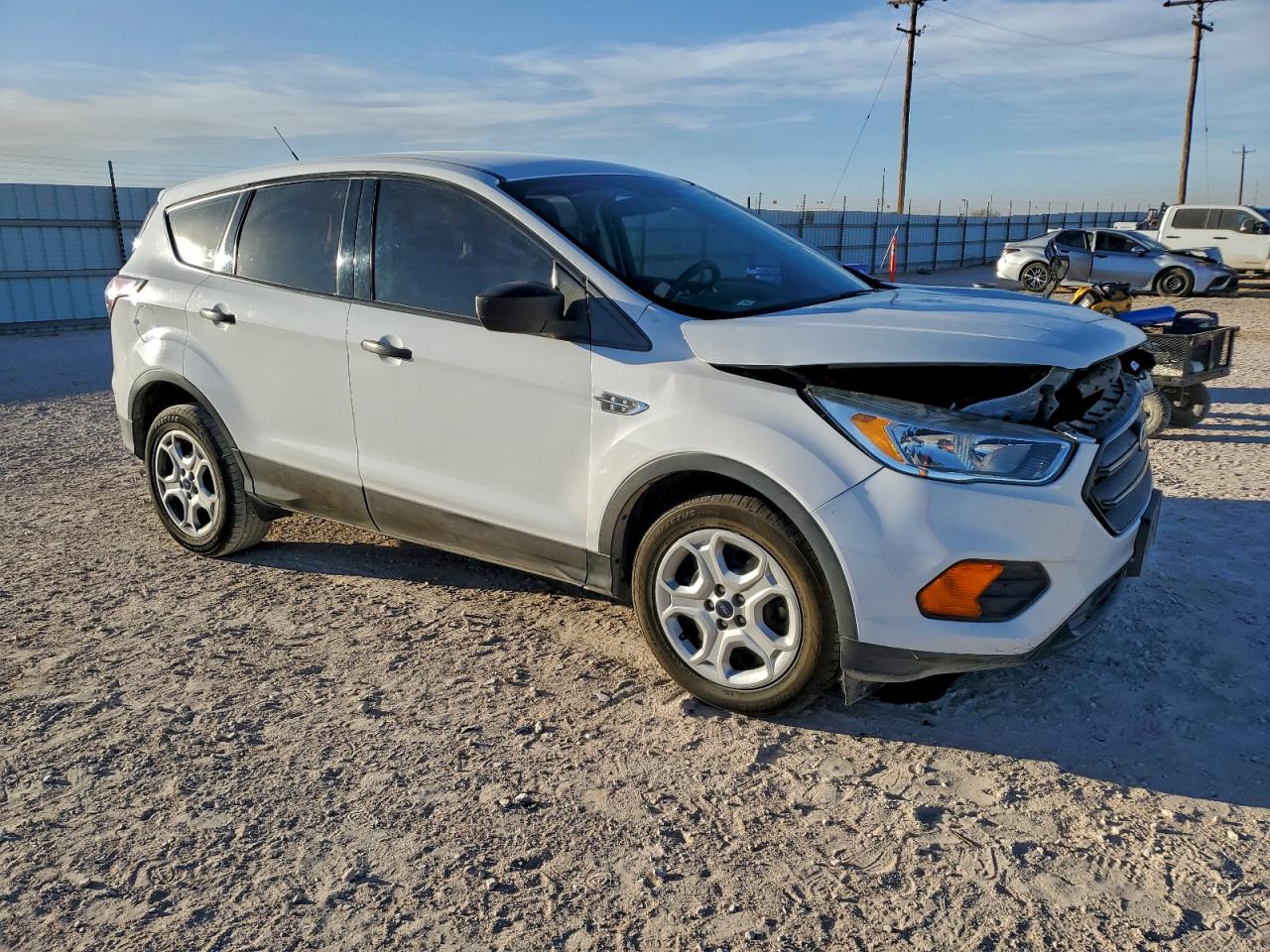 2017 FORD ESCAPE S photo 4