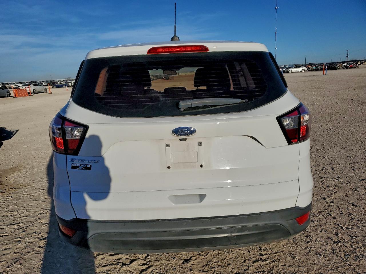 2017 FORD ESCAPE S photo 6