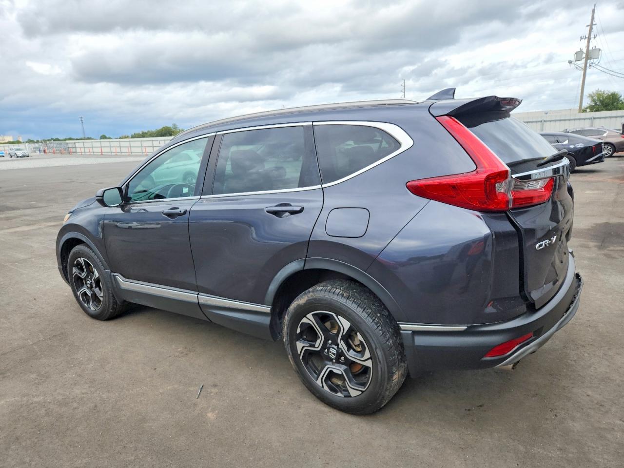 2017 HONDA CR-V TOURING photo 3