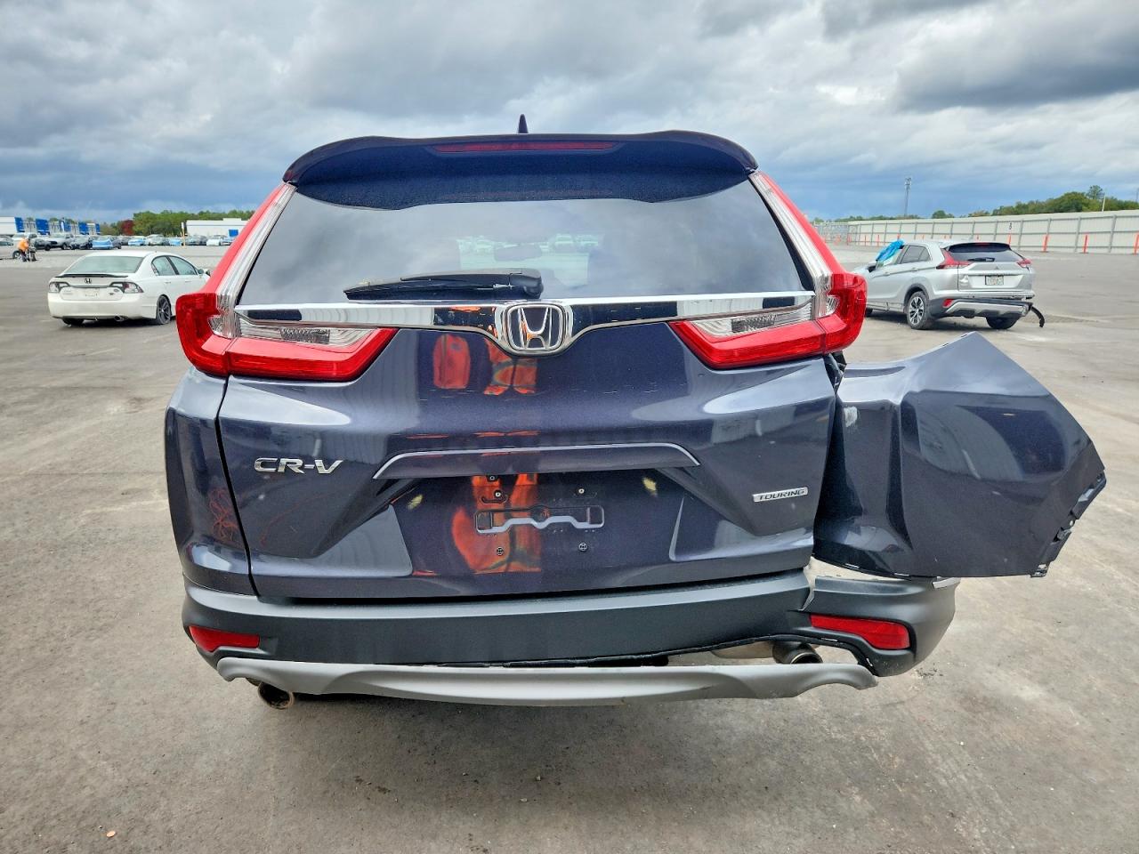 2017 HONDA CR-V TOURING photo 11