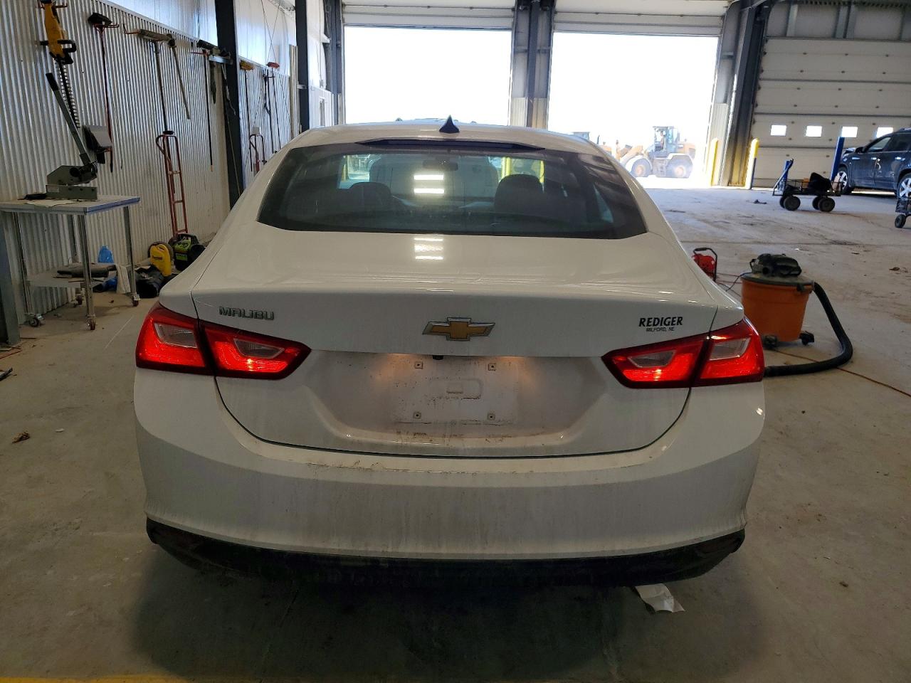 2020 CHEVROLET MALIBU LS photo 6