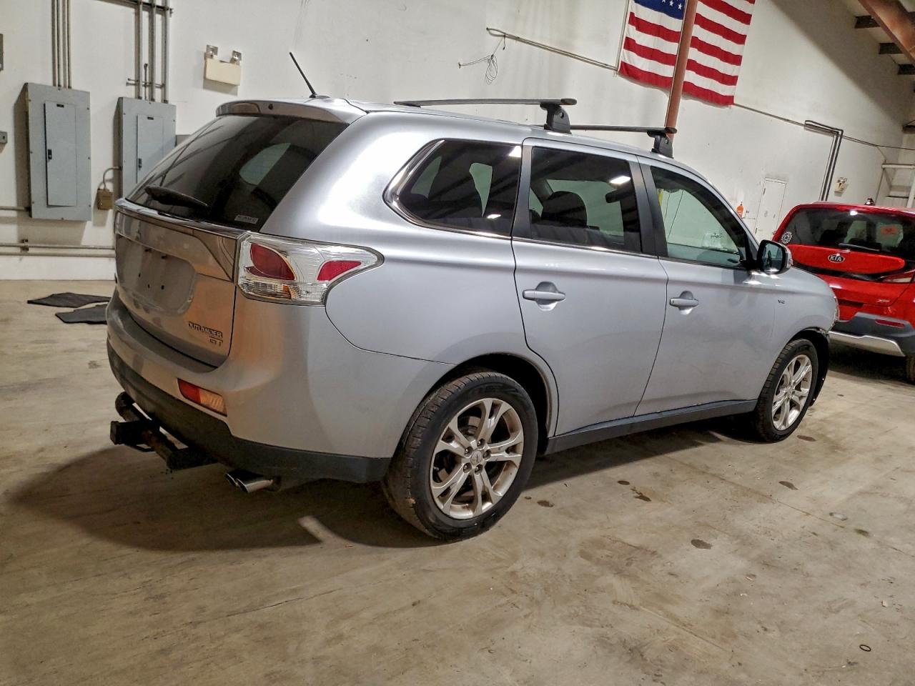 2014 MITSUBISHI OUTLANDER GT photo 3