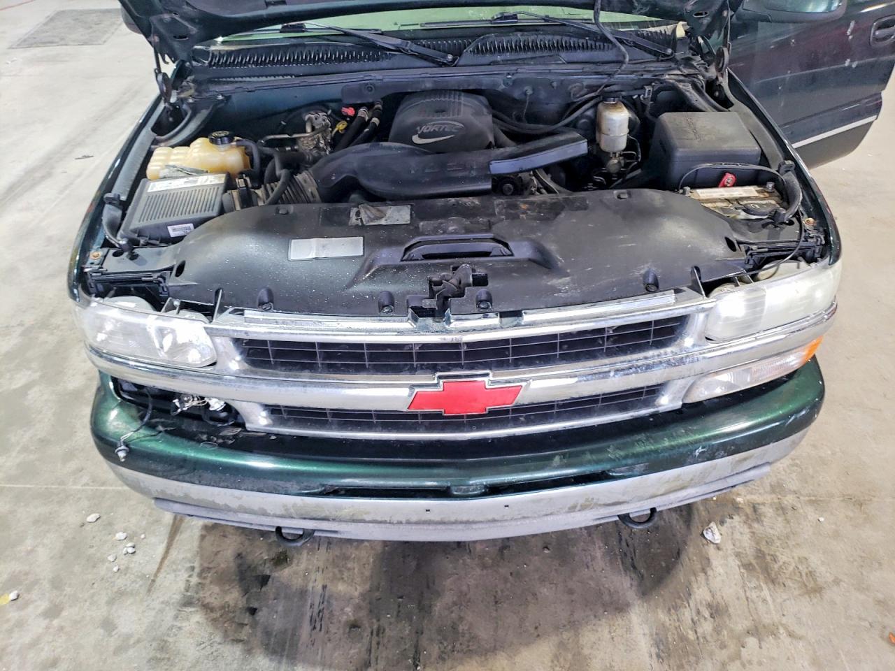 2002 CHEVROLET SUBURBAN K1500 photo 12