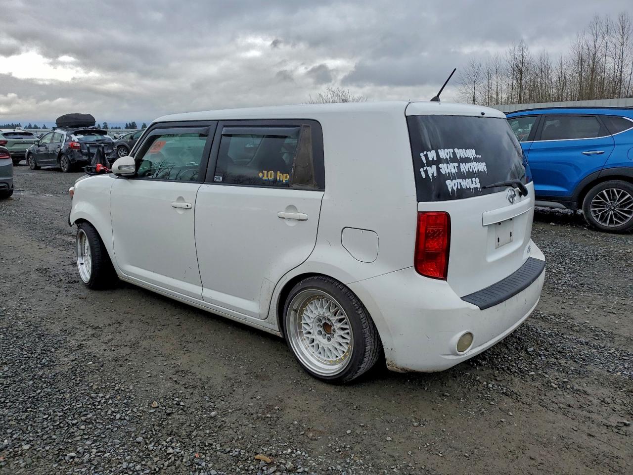 2009 TOYOTA SCION XB photo 2