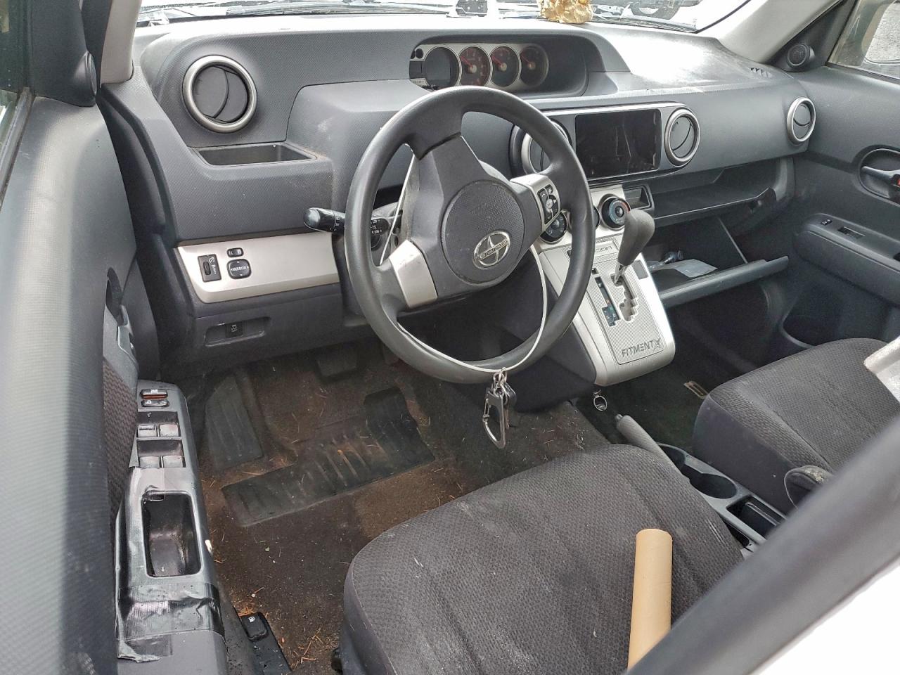2009 TOYOTA SCION XB photo 8