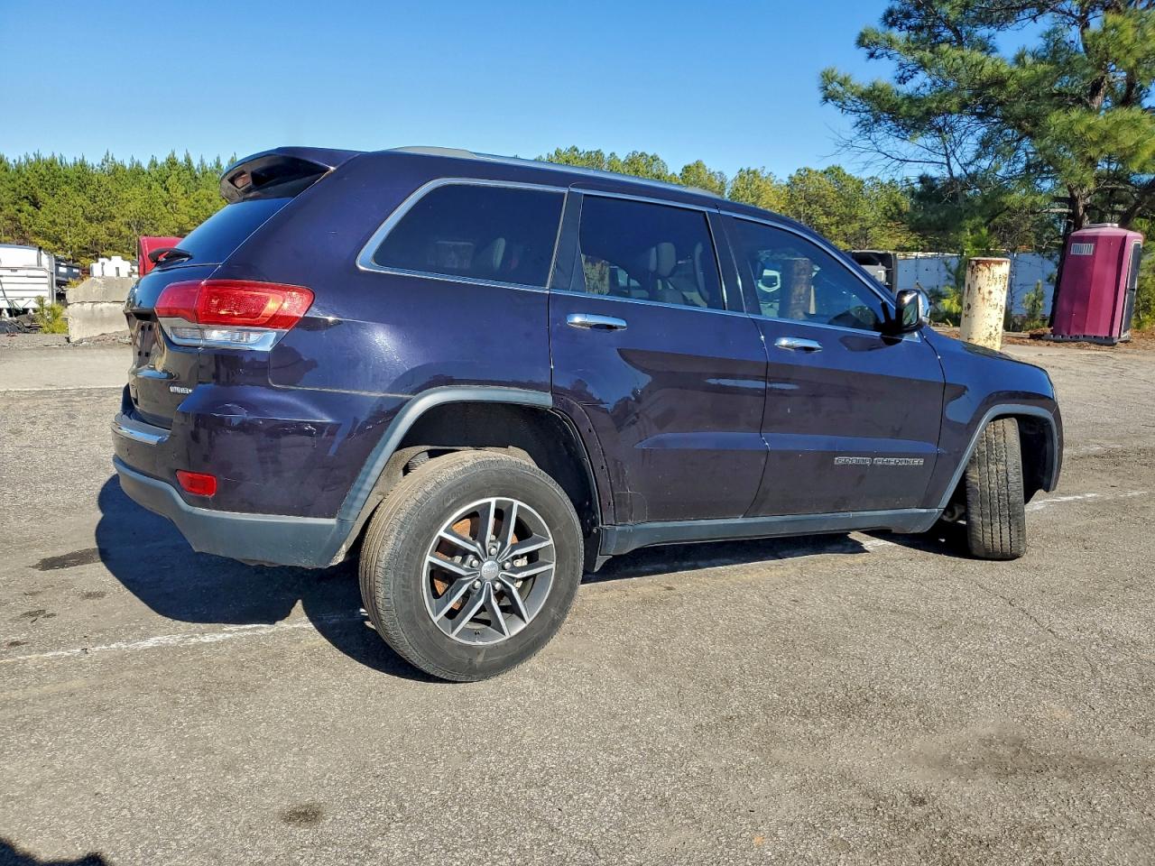 2018 JEEP GRAND CHEROKEE LIMITED photo 3