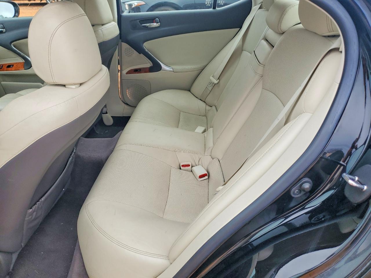2009 LEXUS IS 250 photo 10