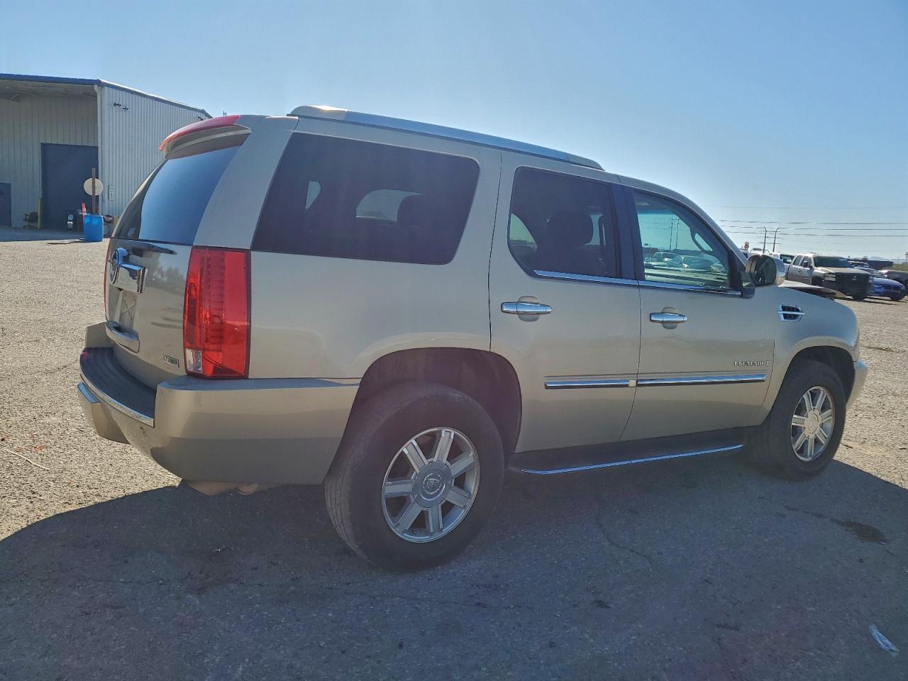 2009 CADILLAC ESCALADE photo 3