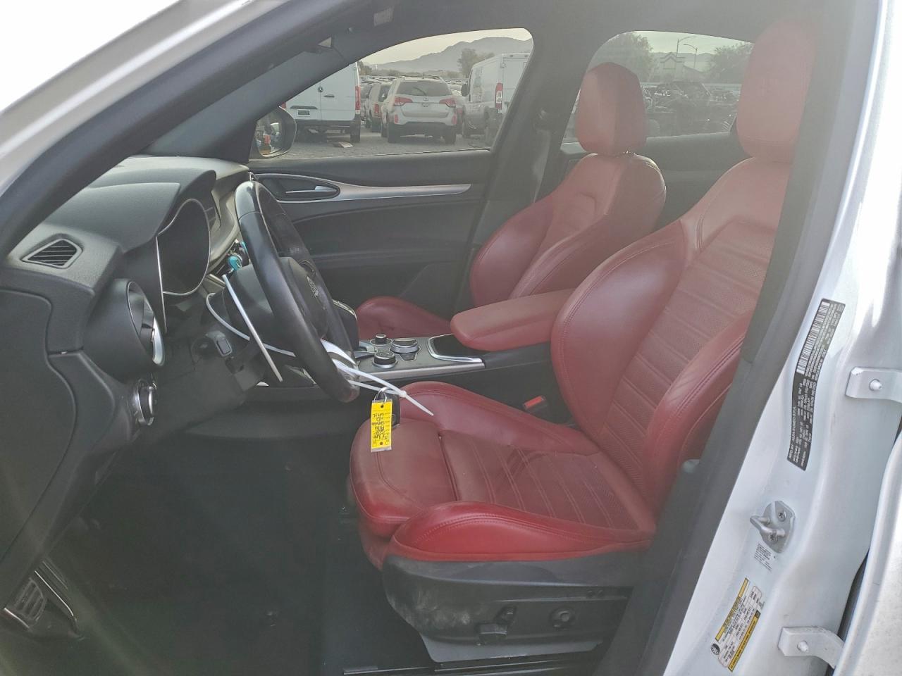 2022 ALFA ROMEO STELVIO TI photo 7