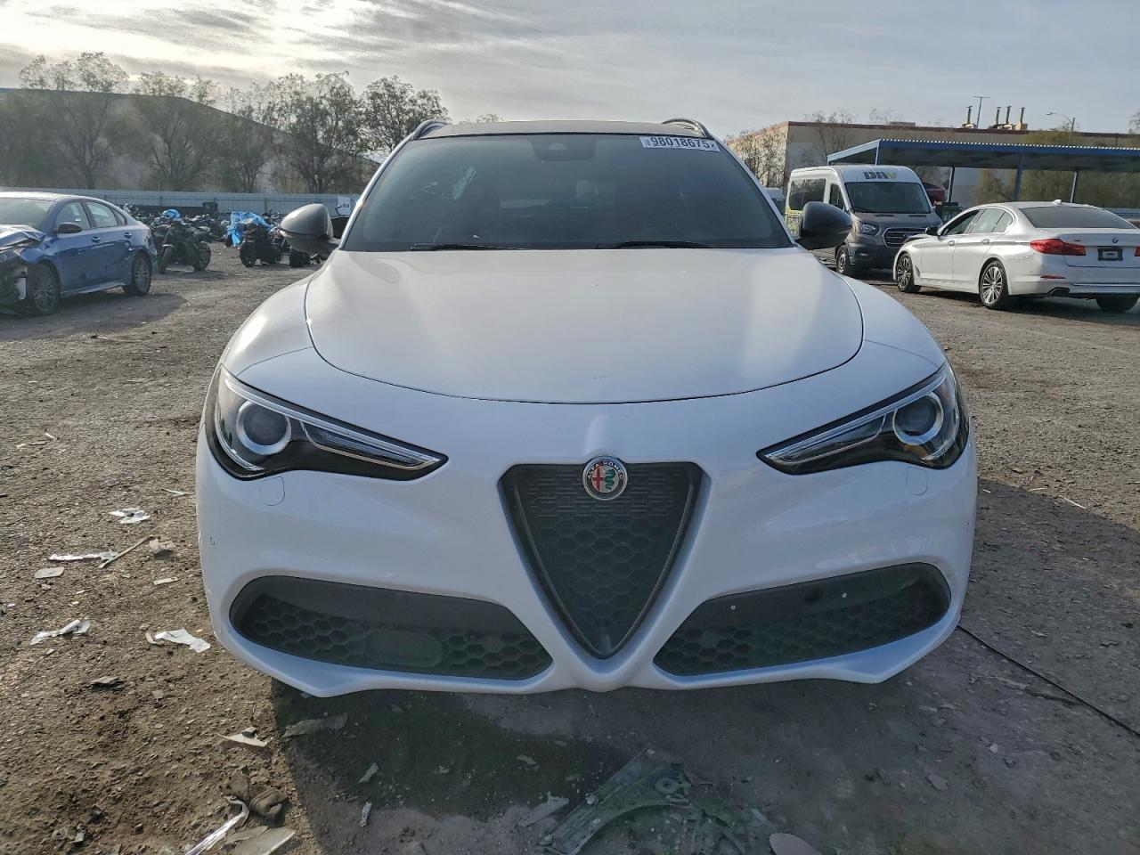 2022 ALFA ROMEO STELVIO TI photo 5