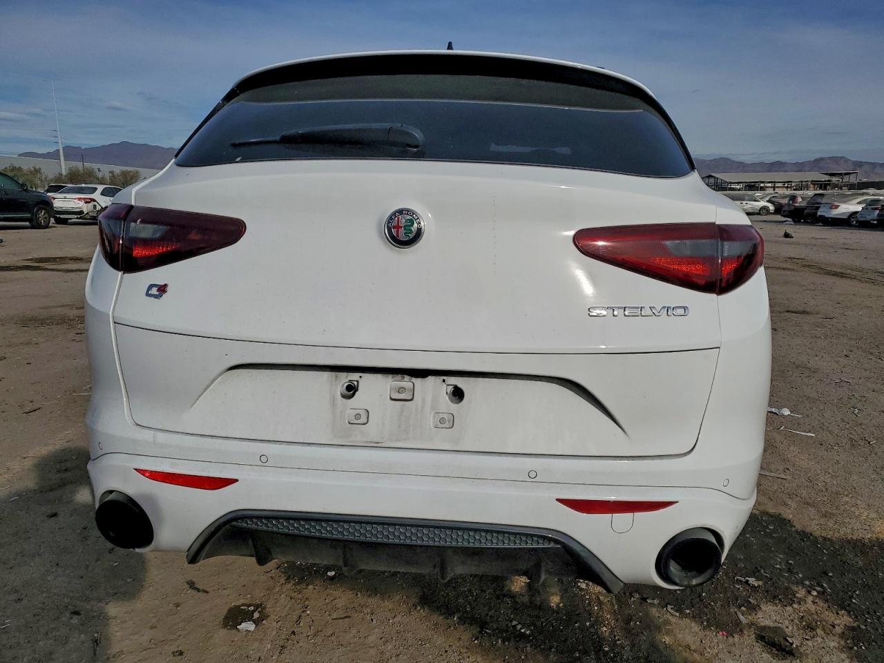 2022 ALFA ROMEO STELVIO TI photo 6