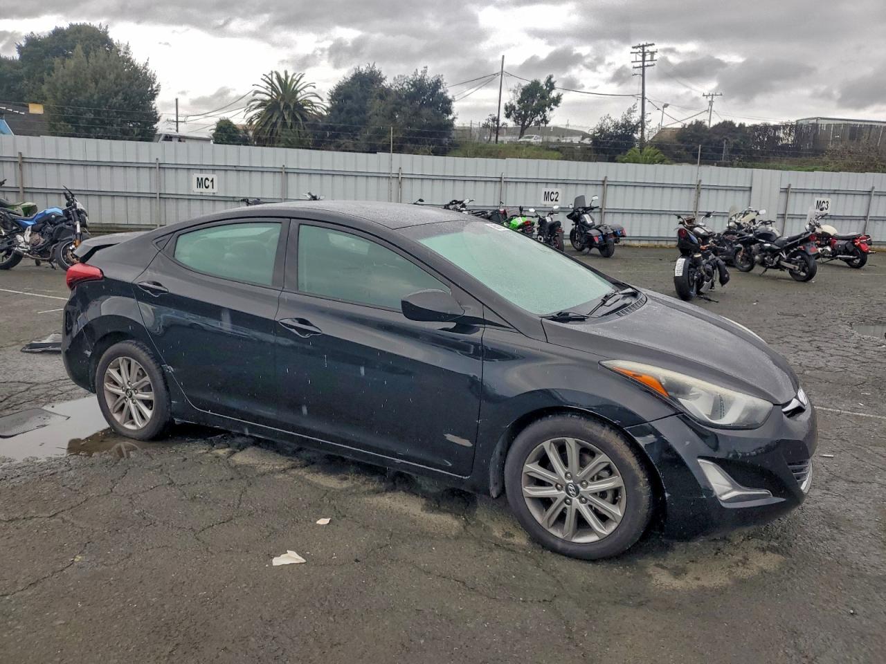 2015 HYUNDAI ELANTRA SE photo 4
