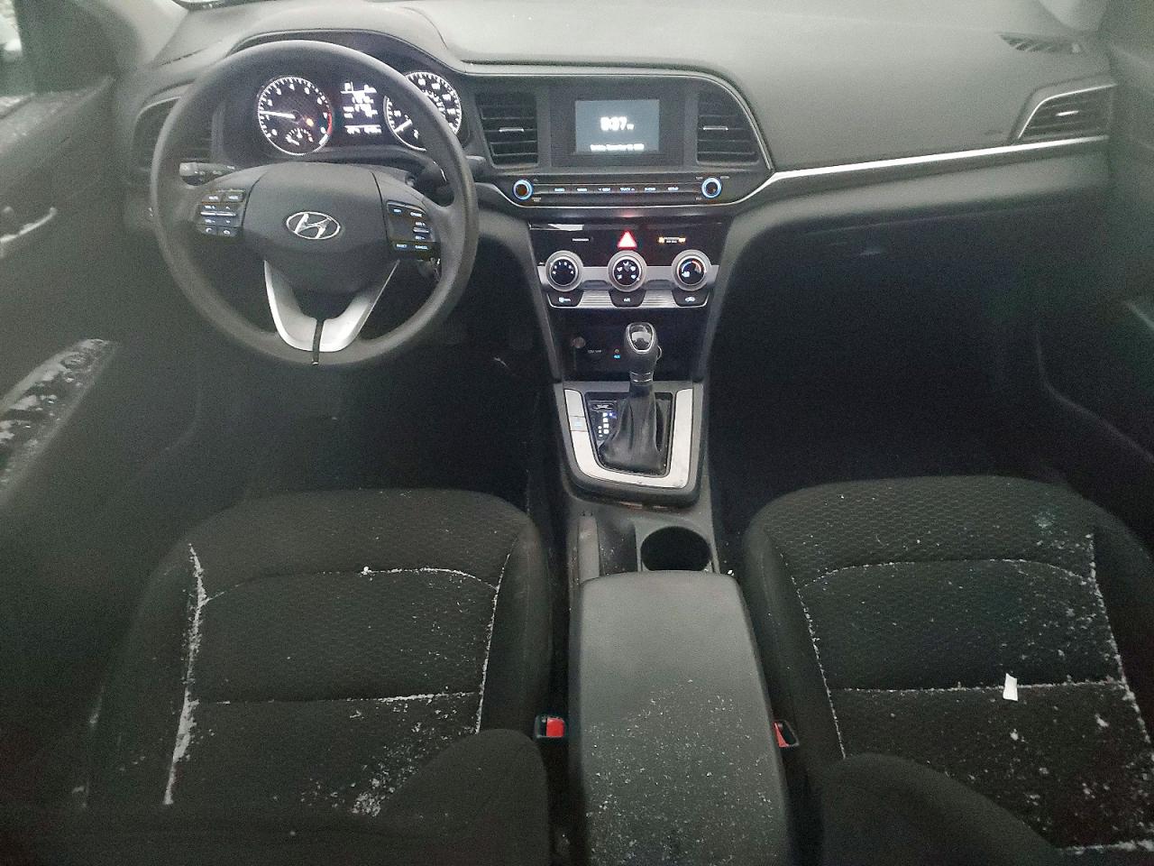 2019 HYUNDAI ELANTRA SE photo 8