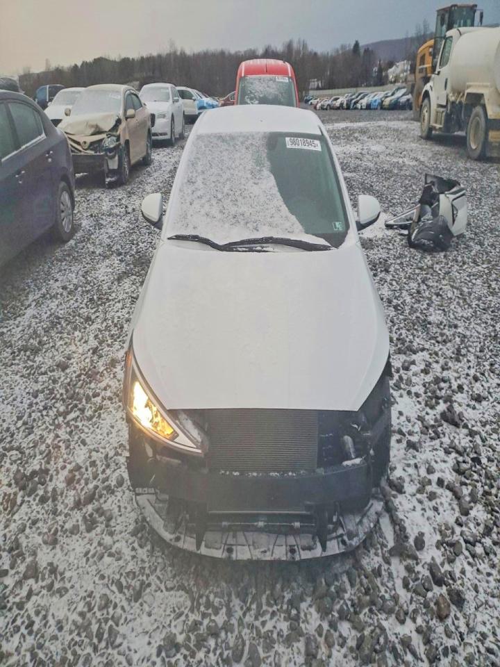 2019 HYUNDAI ELANTRA SE photo 5