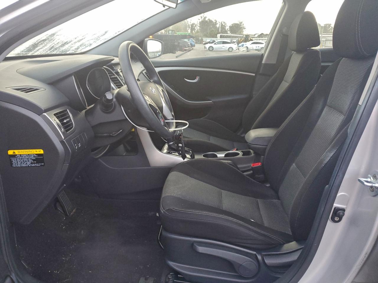 2016 HYUNDAI ELANTRA GT photo 7