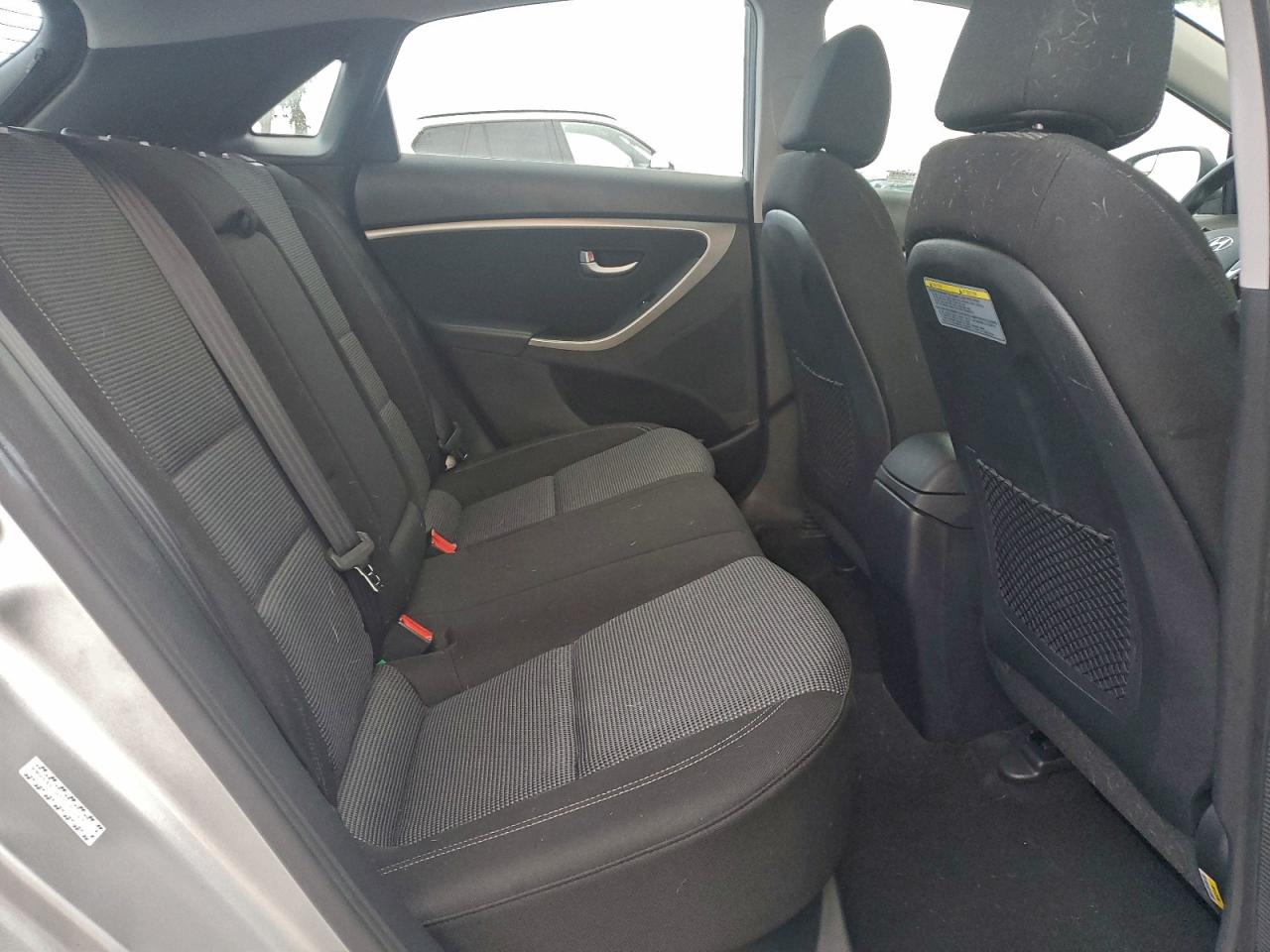 2016 HYUNDAI ELANTRA GT photo 10