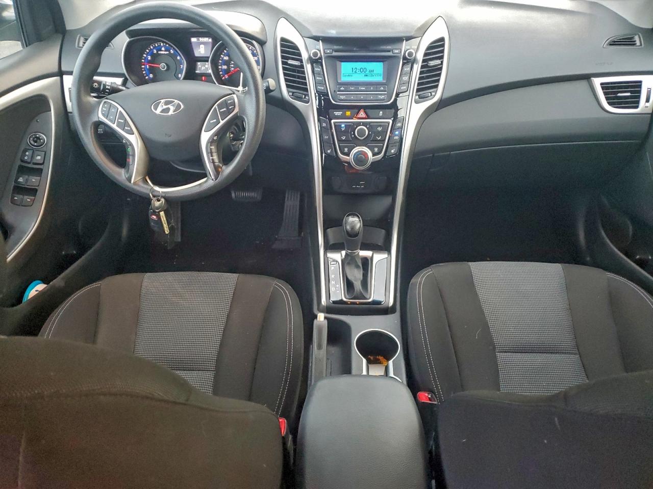 2016 HYUNDAI ELANTRA GT photo 8
