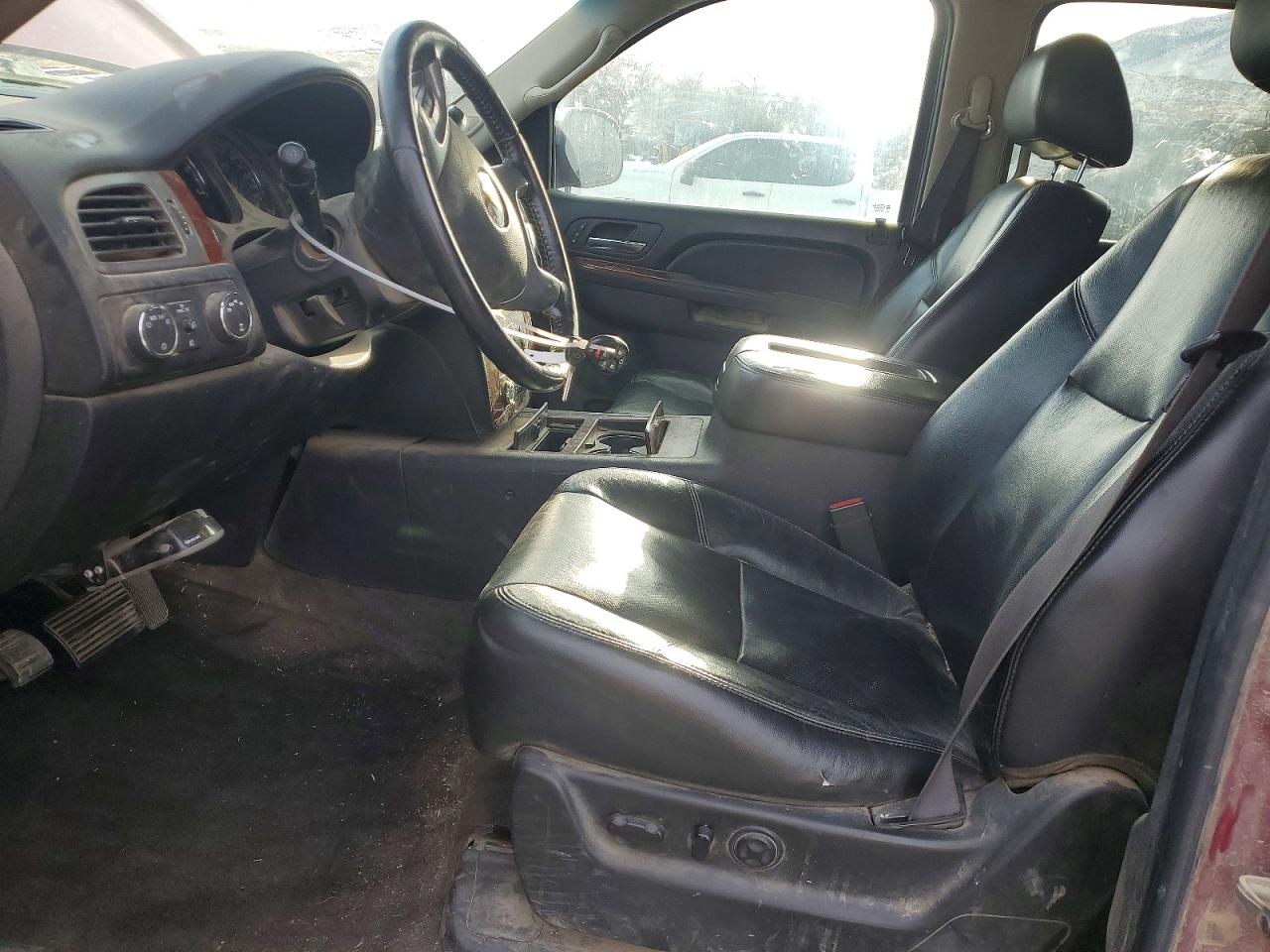 2011 CHEVROLET SUBURBAN K1500 LTZ photo 7