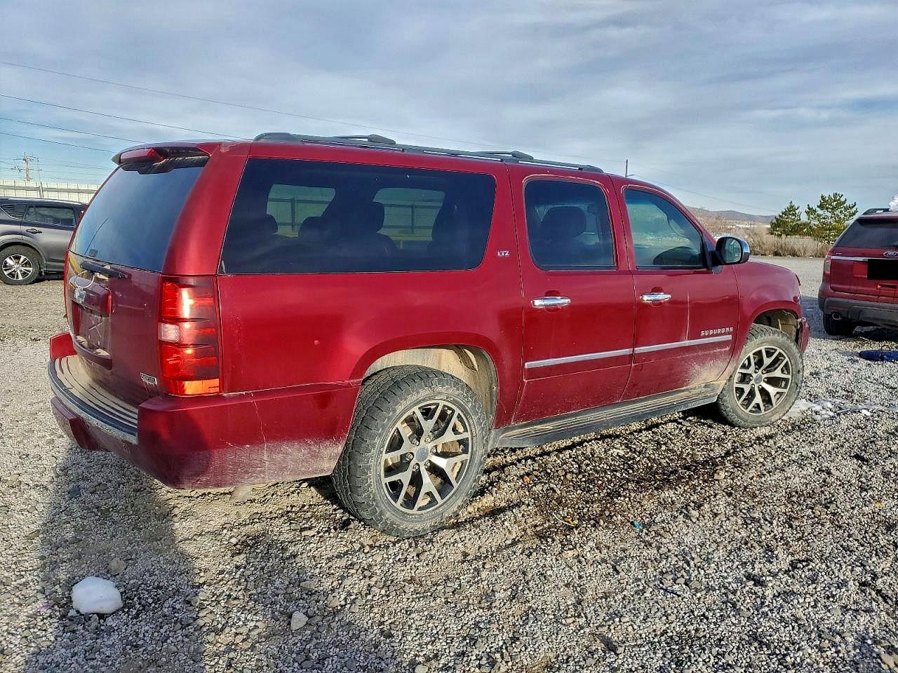 2011 CHEVROLET SUBURBAN K1500 LTZ photo 3