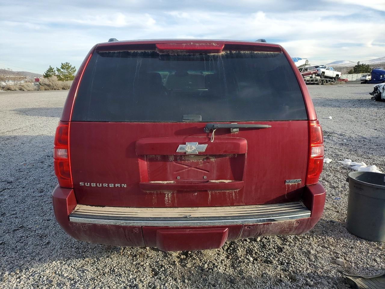 2011 CHEVROLET SUBURBAN K1500 LTZ photo 6