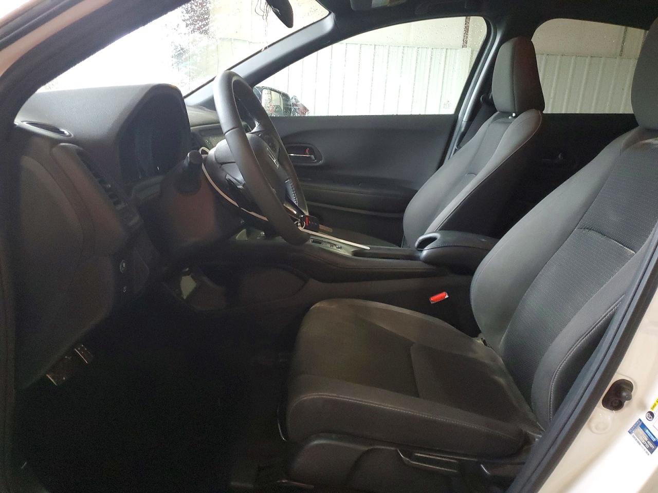 2021 HONDA HR-V SPORT photo 13