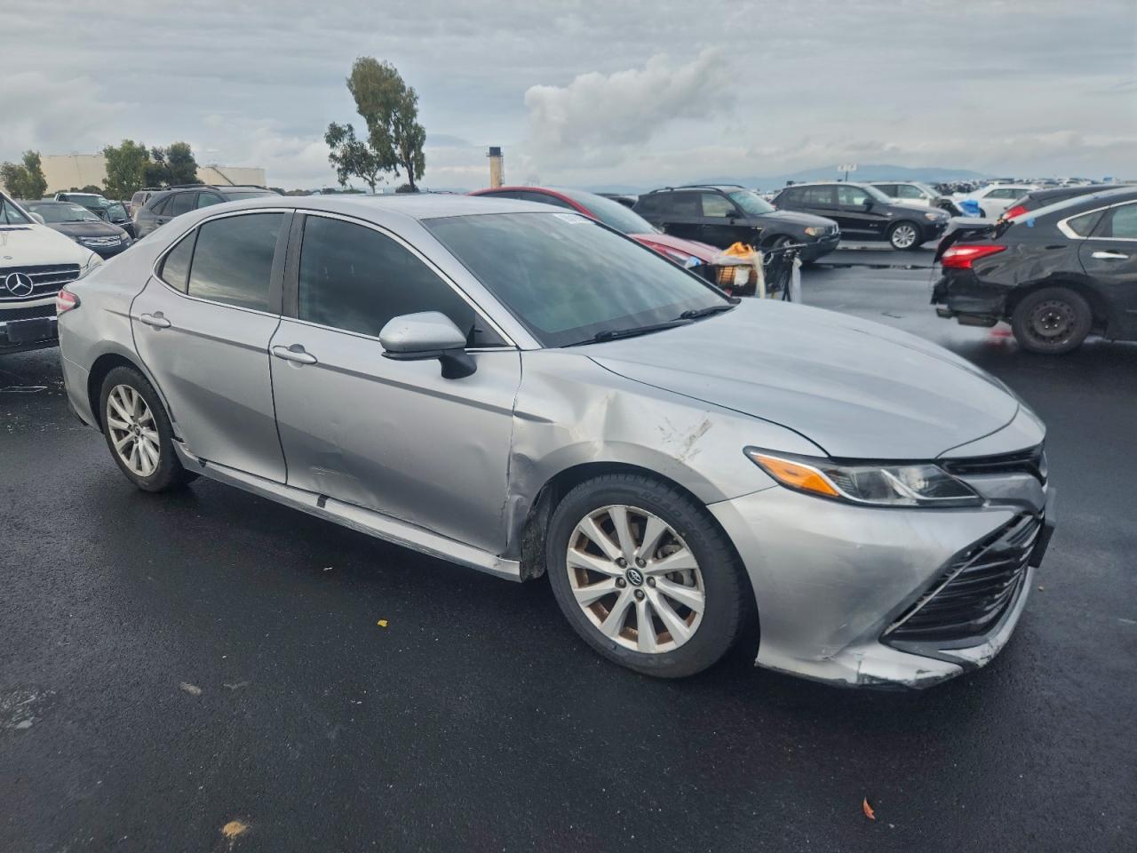 2019 TOYOTA CAMRY L photo 7