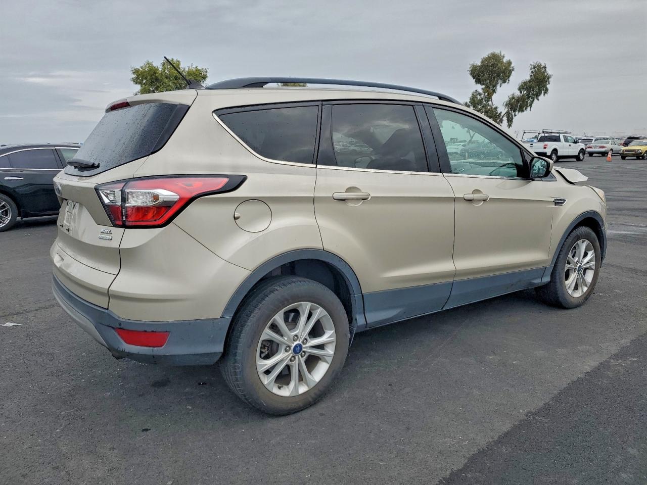 2018 FORD ESCAPE SEL photo 5