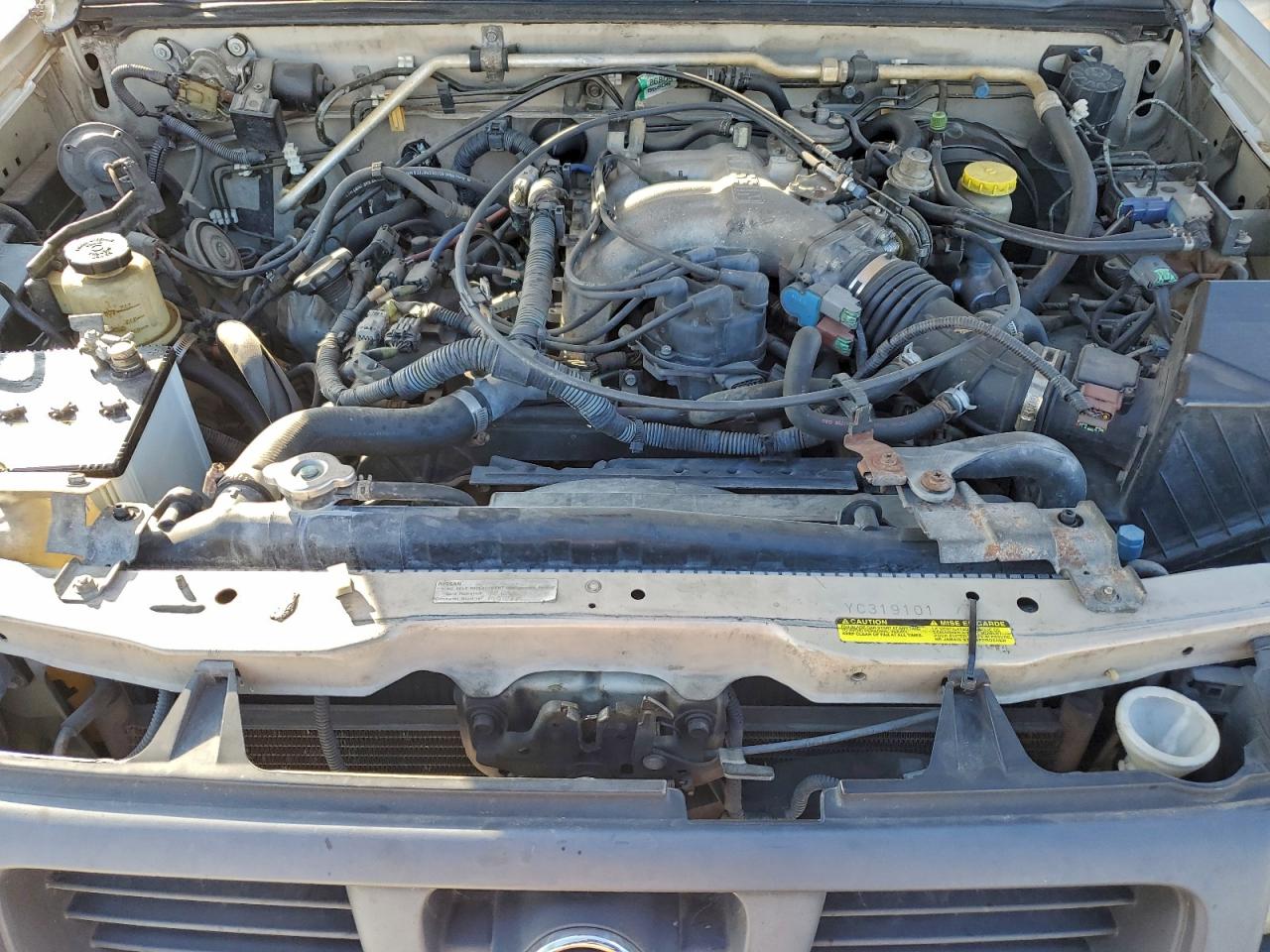 2000 NISSAN FRONTIER CREW CAB XE photo 11