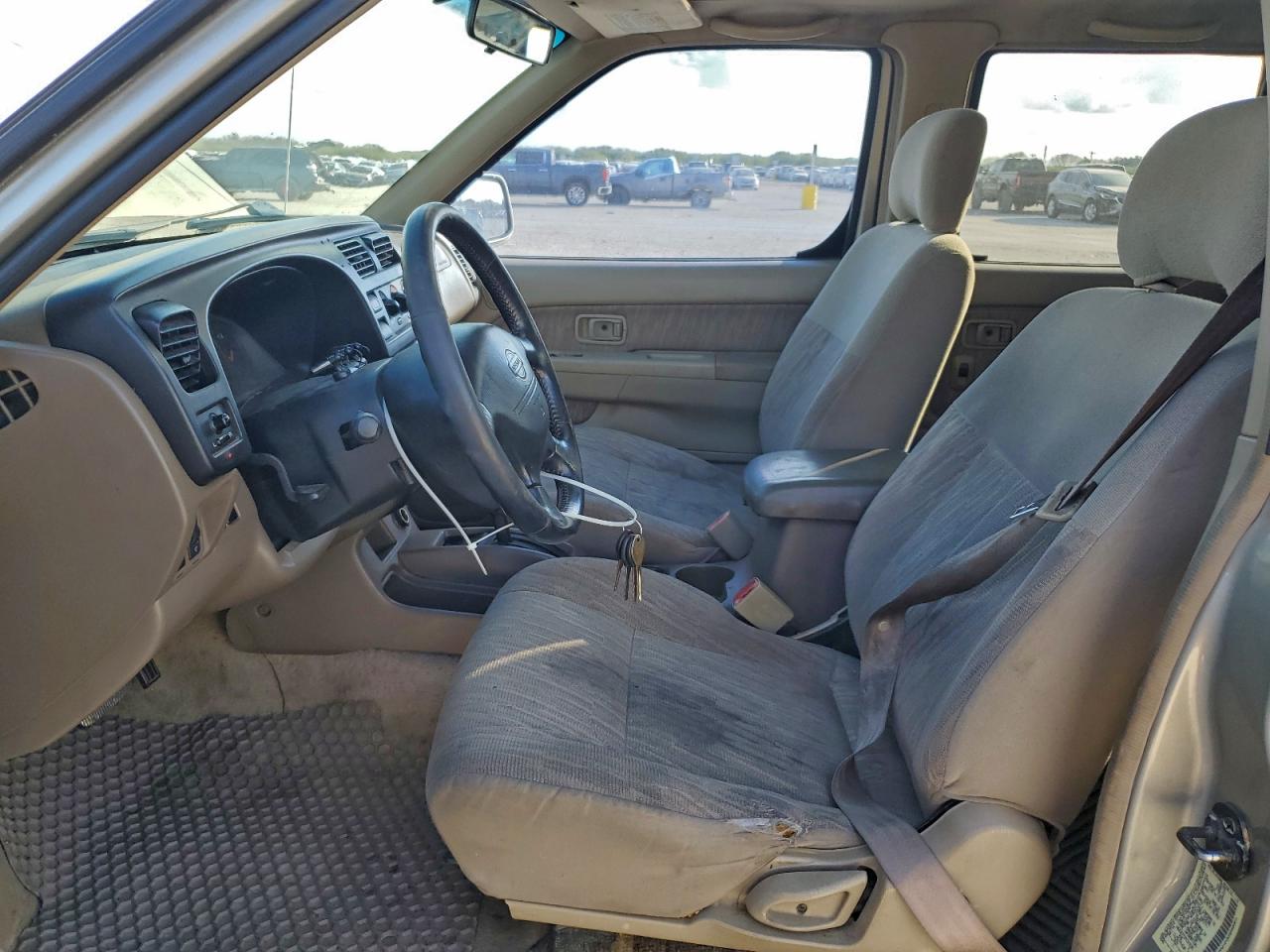 2000 NISSAN FRONTIER CREW CAB XE photo 7