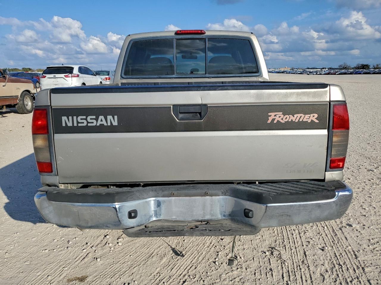 2000 NISSAN FRONTIER CREW CAB XE photo 6