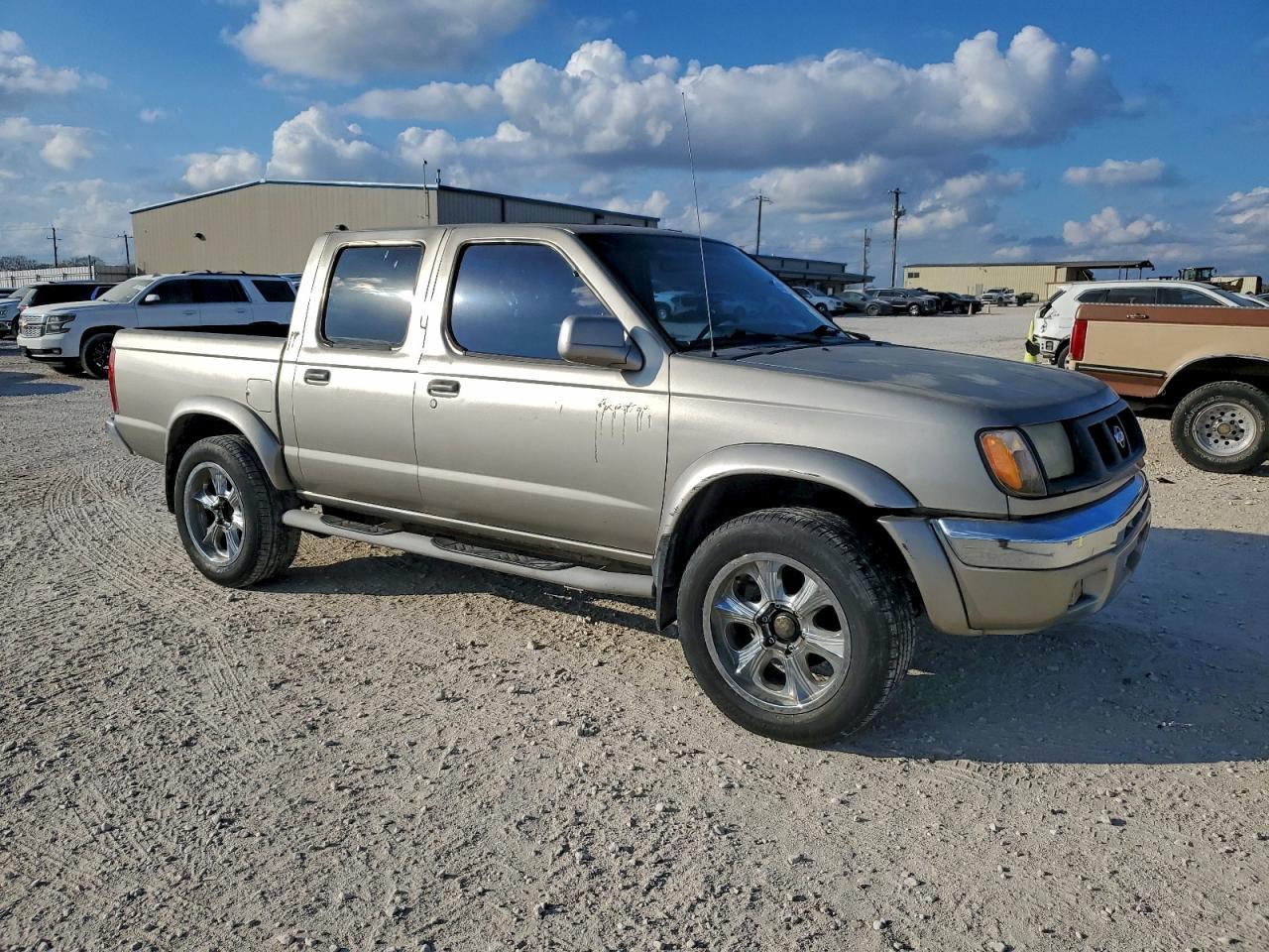 2000 NISSAN FRONTIER CREW CAB XE photo 4