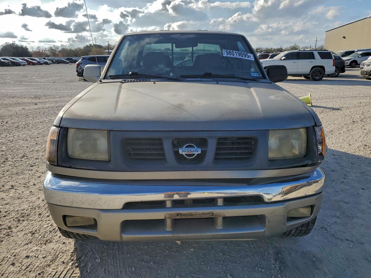 2000 NISSAN FRONTIER CREW CAB XE photo 5