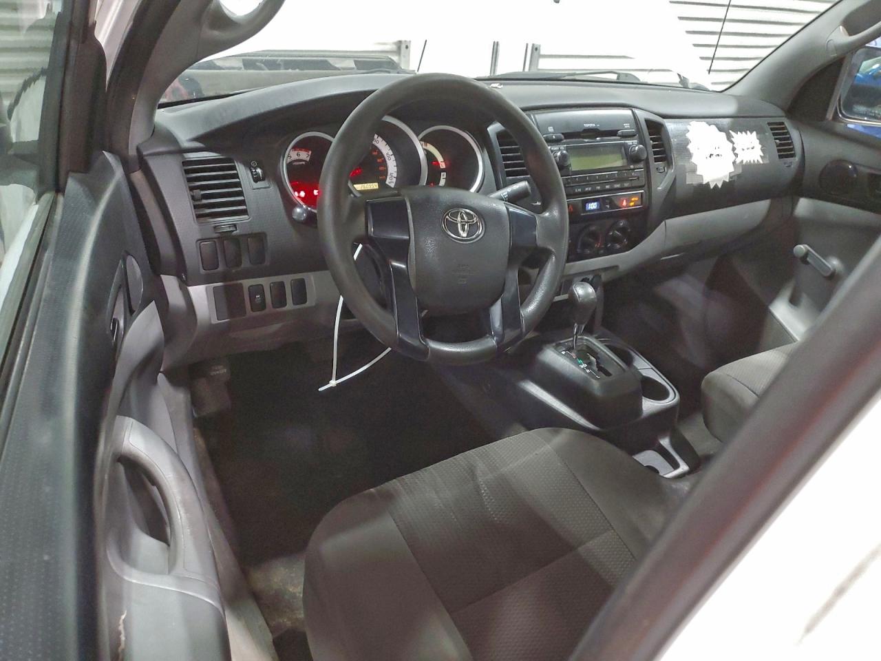2012 TOYOTA TACOMA photo 15