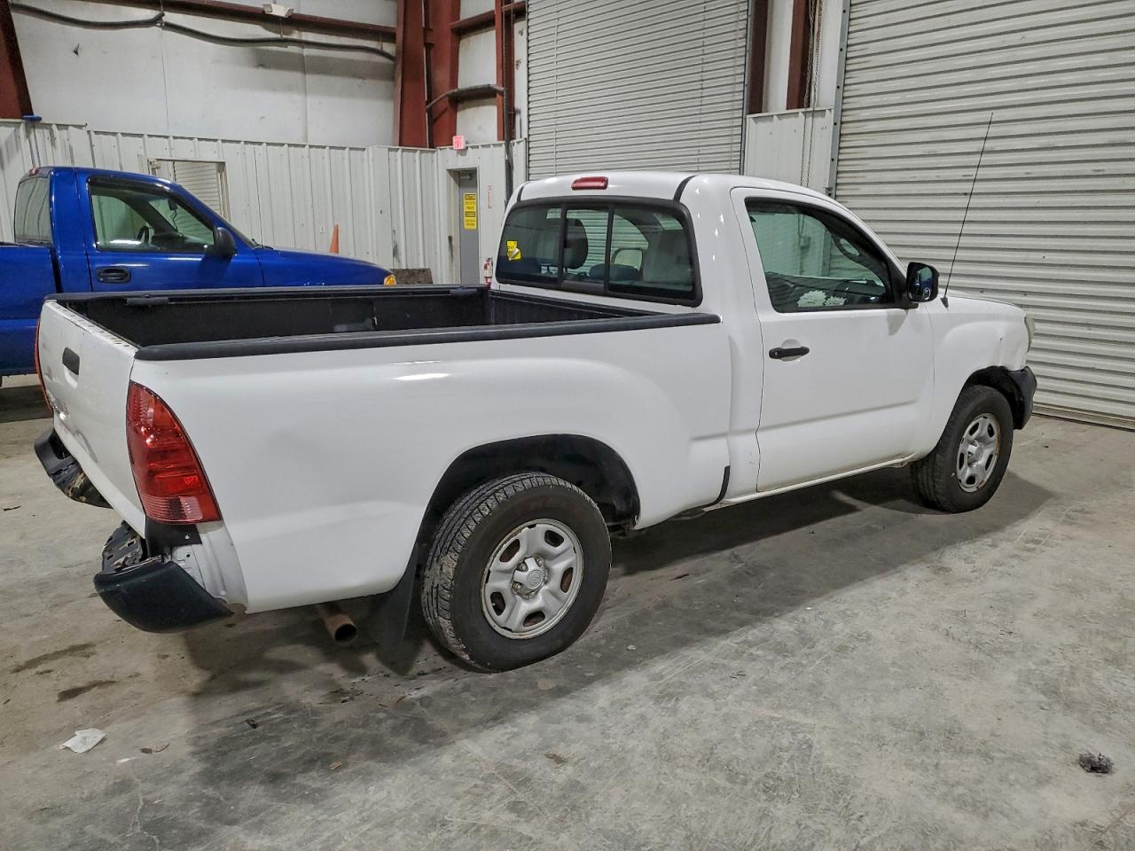 2012 TOYOTA TACOMA photo 5