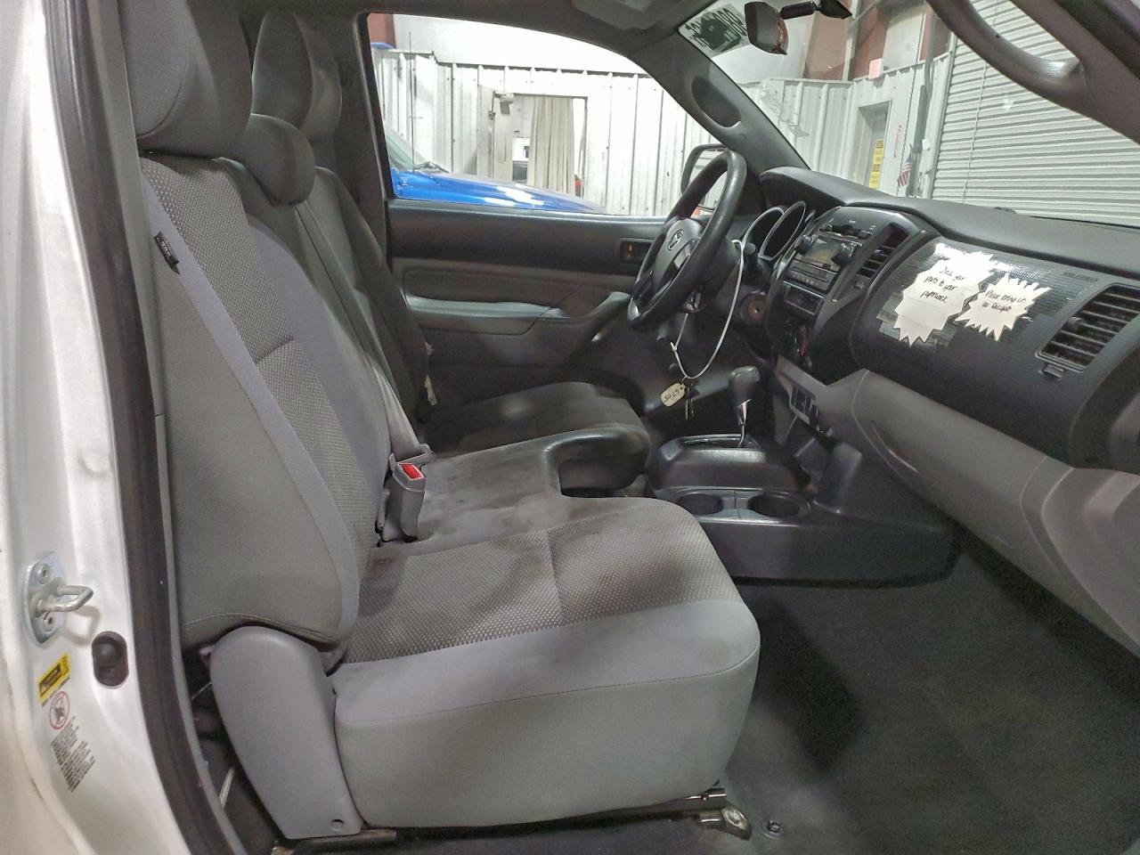 2012 TOYOTA TACOMA photo 19