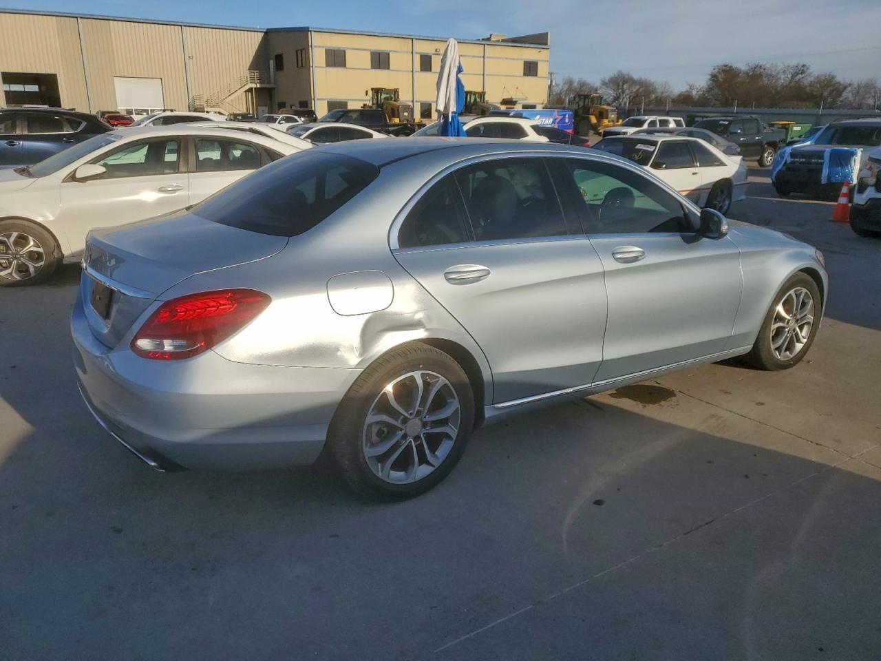 2015 MERCEDES-BENZ C 300 photo 3