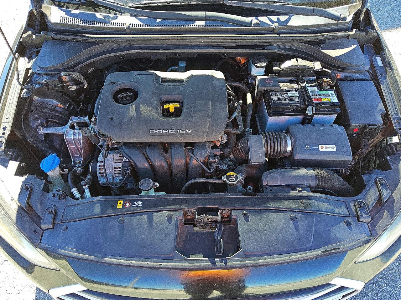 2017 HYUNDAI ELANTRA SE photo 11