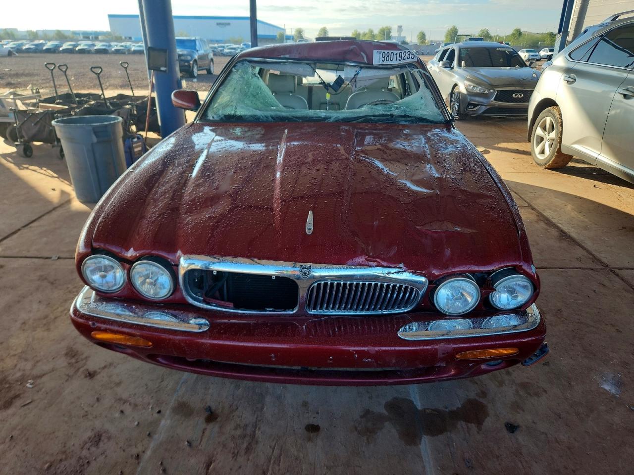 2002 JAGUAR XJ8 photo 5