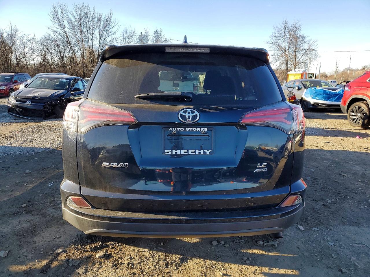 2018 TOYOTA RAV4 LE photo 6