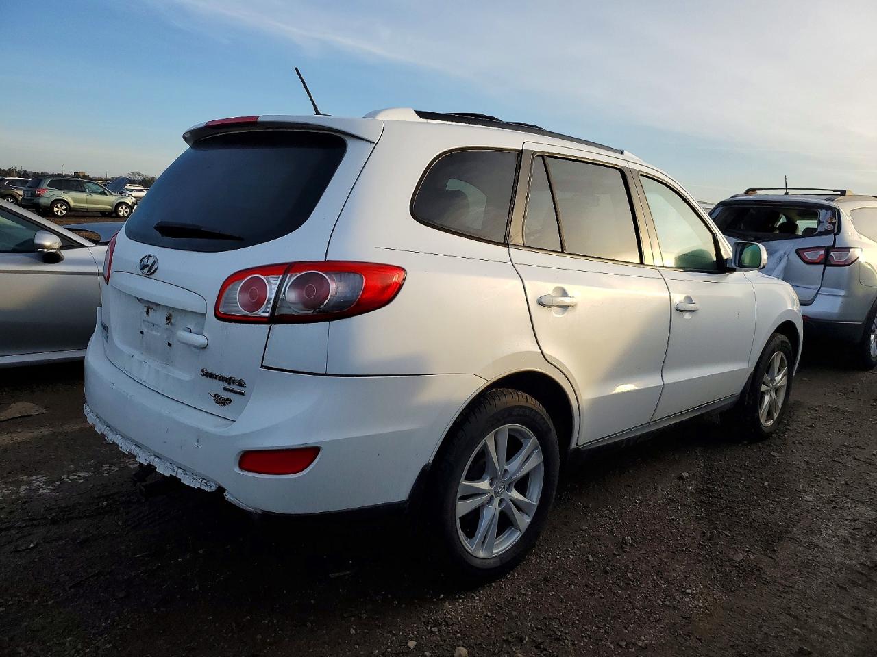2011 HYUNDAI SANTA FE SE photo 3