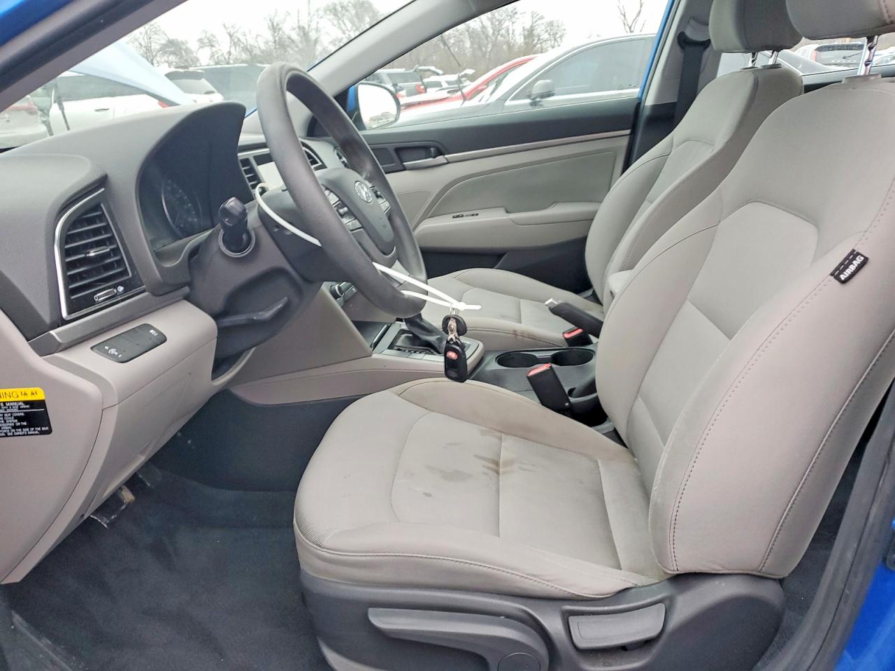 2017 HYUNDAI ELANTRA SE photo 7