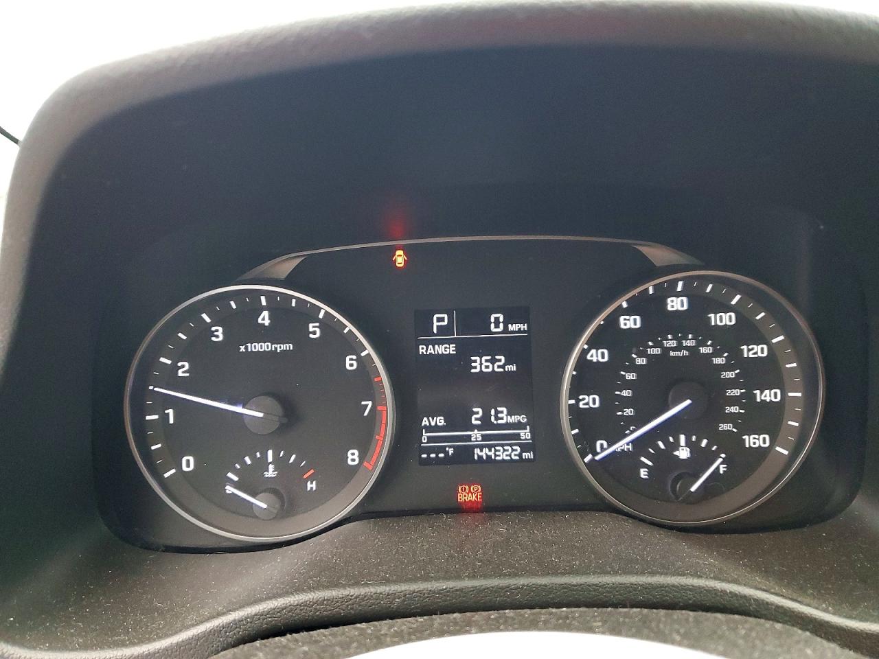 2017 HYUNDAI ELANTRA SE photo 9